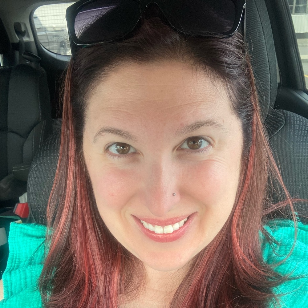 Meet your Posher, Jennifer